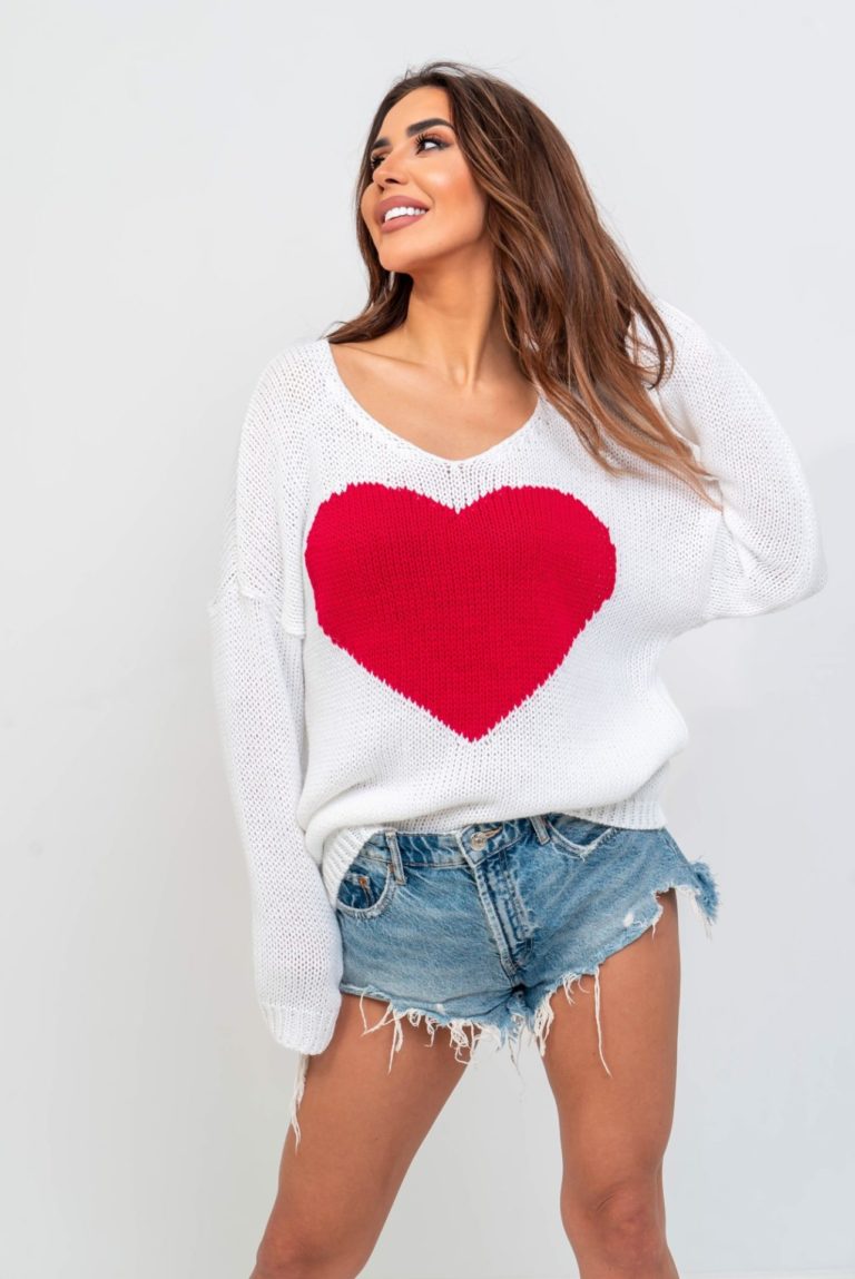 pulover so srdcom červená