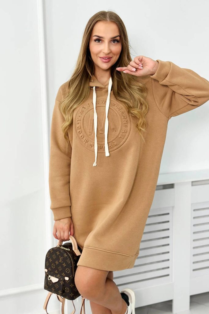 camel mikinové šaty s kapucňou